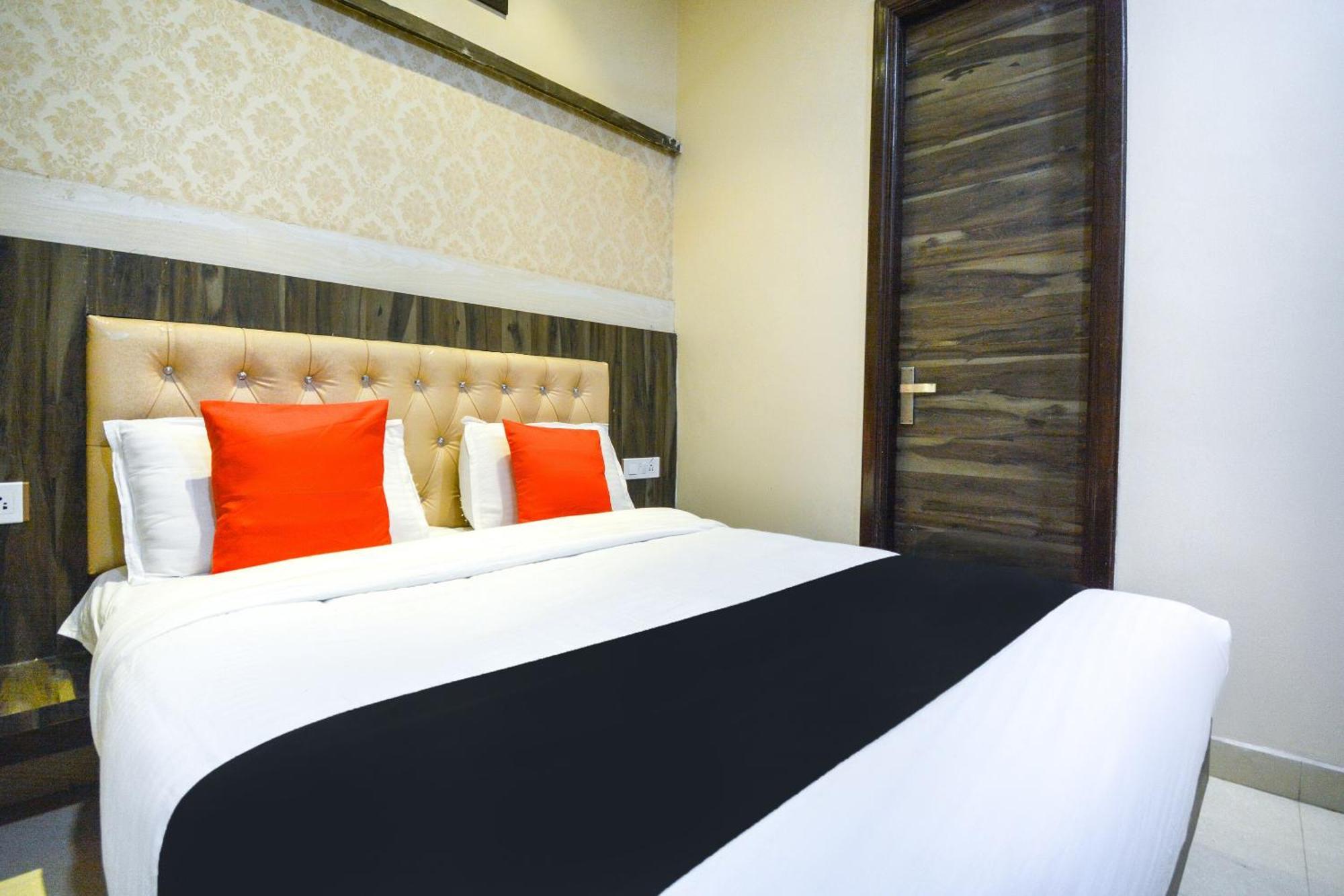 Capital O Moments Inn Amritsar Exteriér fotografie